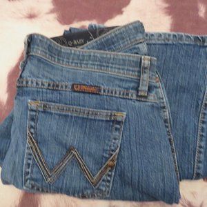 Wrangler Q-Babys